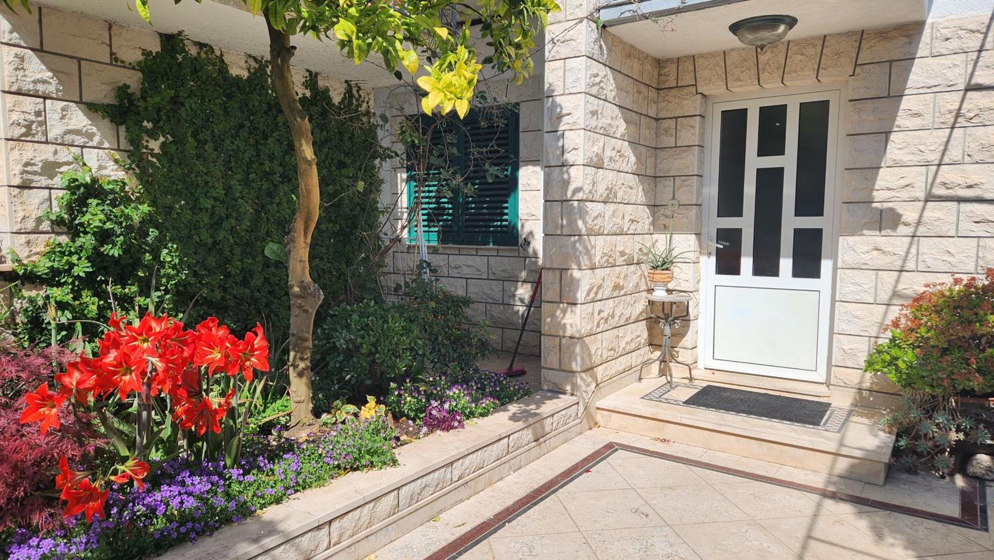 Anita Apartments Трогир Экстерьер фото